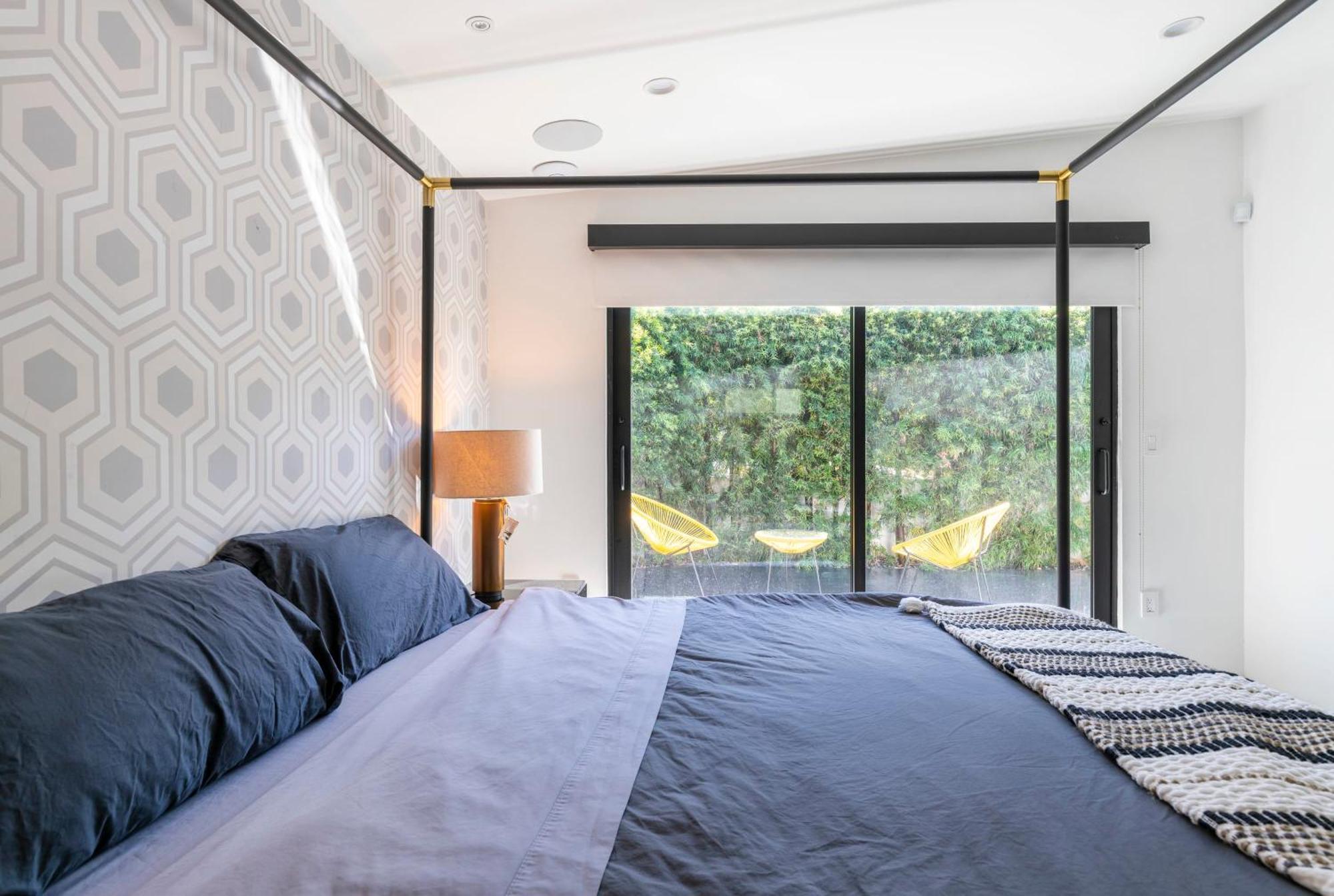 3m Hollywood Modern Oasis Holiday home