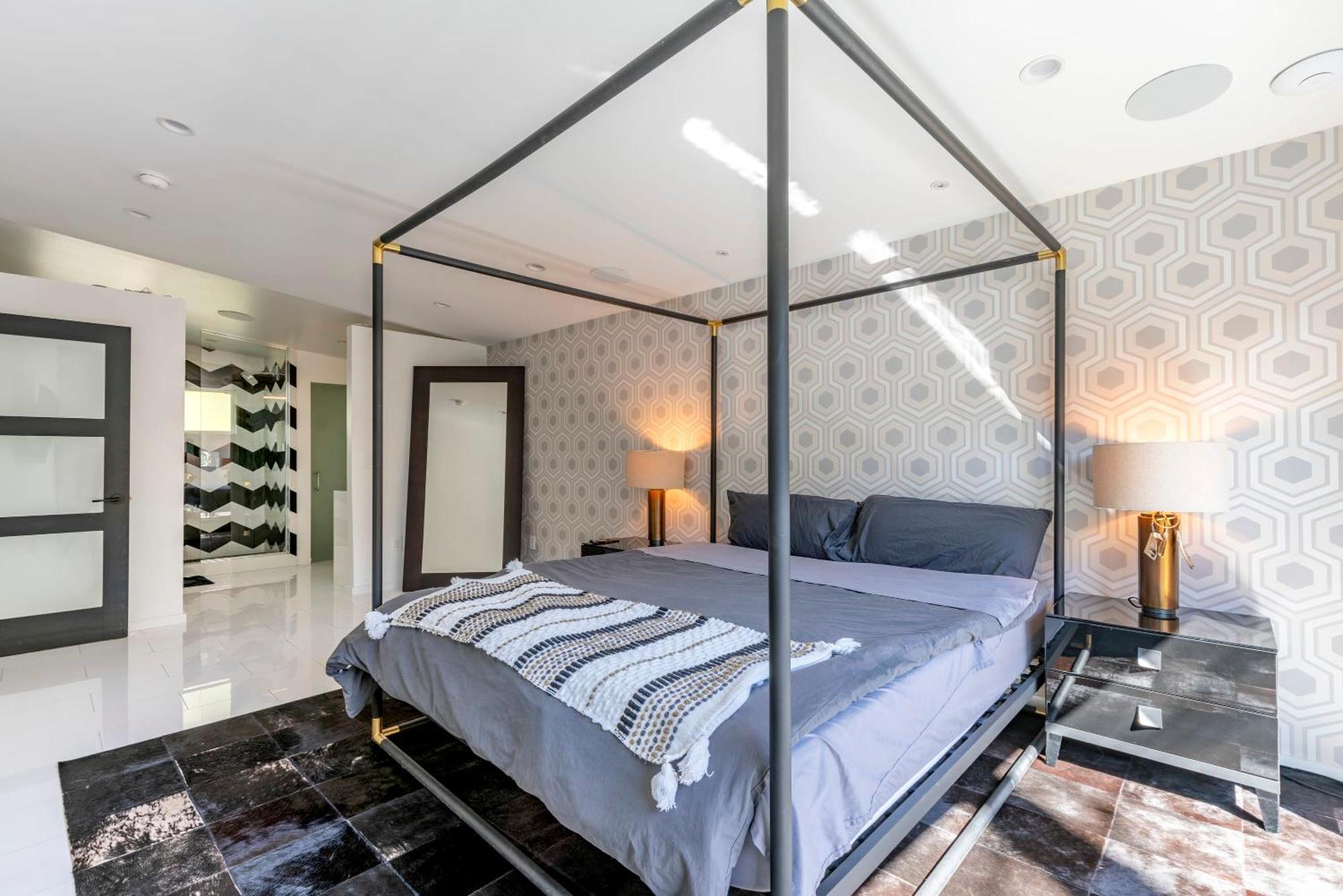 Holiday home 3m Hollywood Modern Oasis
