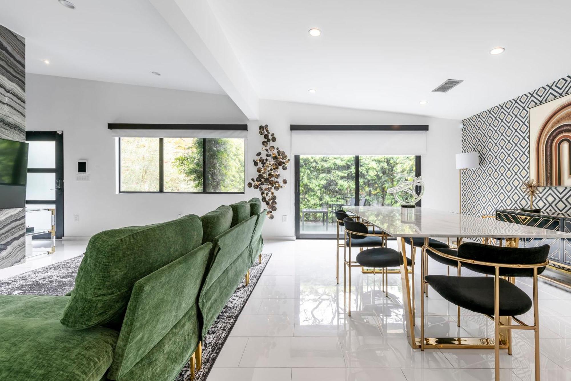 3m Hollywood Modern Oasis Holiday home